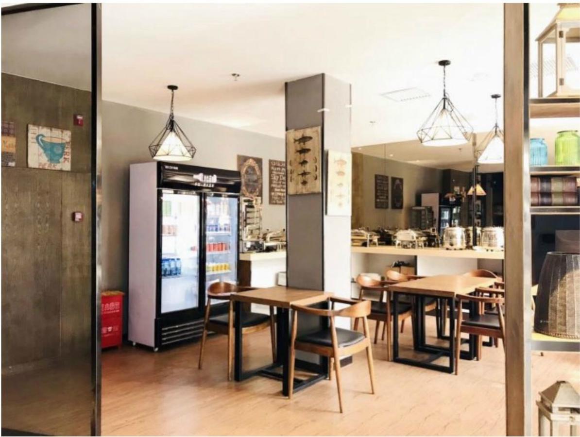 James Joyce Coffetel Beijing Gulou Street, Nanluoguxiang Экстерьер фото